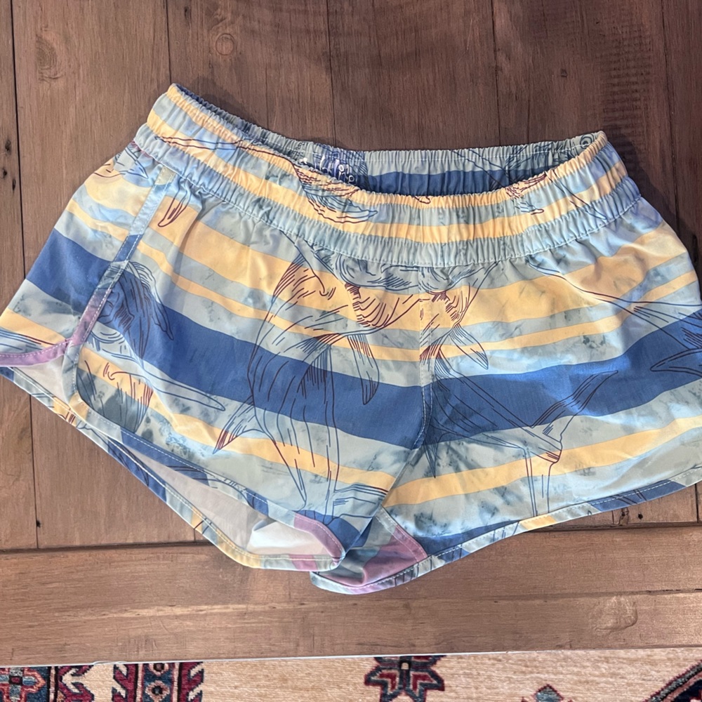 Salt life shorts size XS